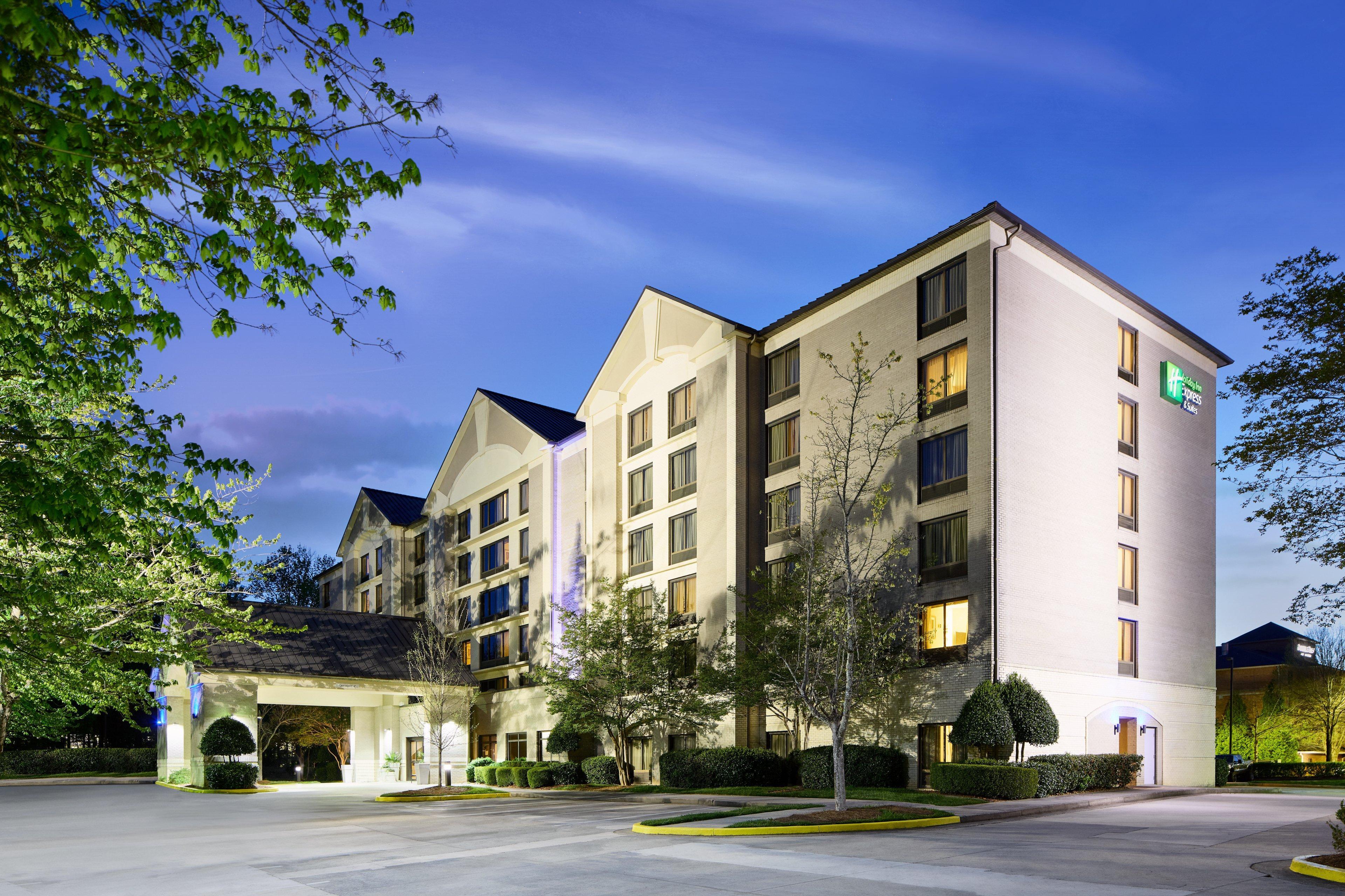 Holiday Inn Express & Suites Alpharetta By Ihg Exterior foto